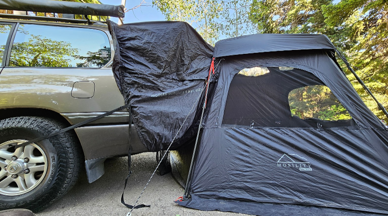 야외, 캠핑, 텐트, 타이어이(가) 표시된 사진

자동 생성된 설명