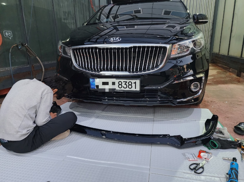 차량, 육상 차량, 텍스트, 범퍼이(가) 표시된 사진
자동 생성된 설명