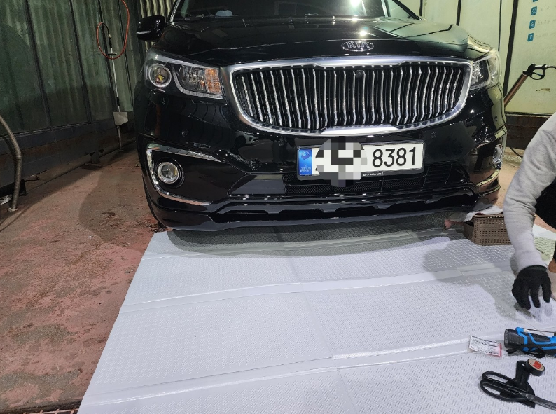 육상 차량, 차량, 타이어, 바퀴이(가) 표시된 사진
자동 생성된 설명