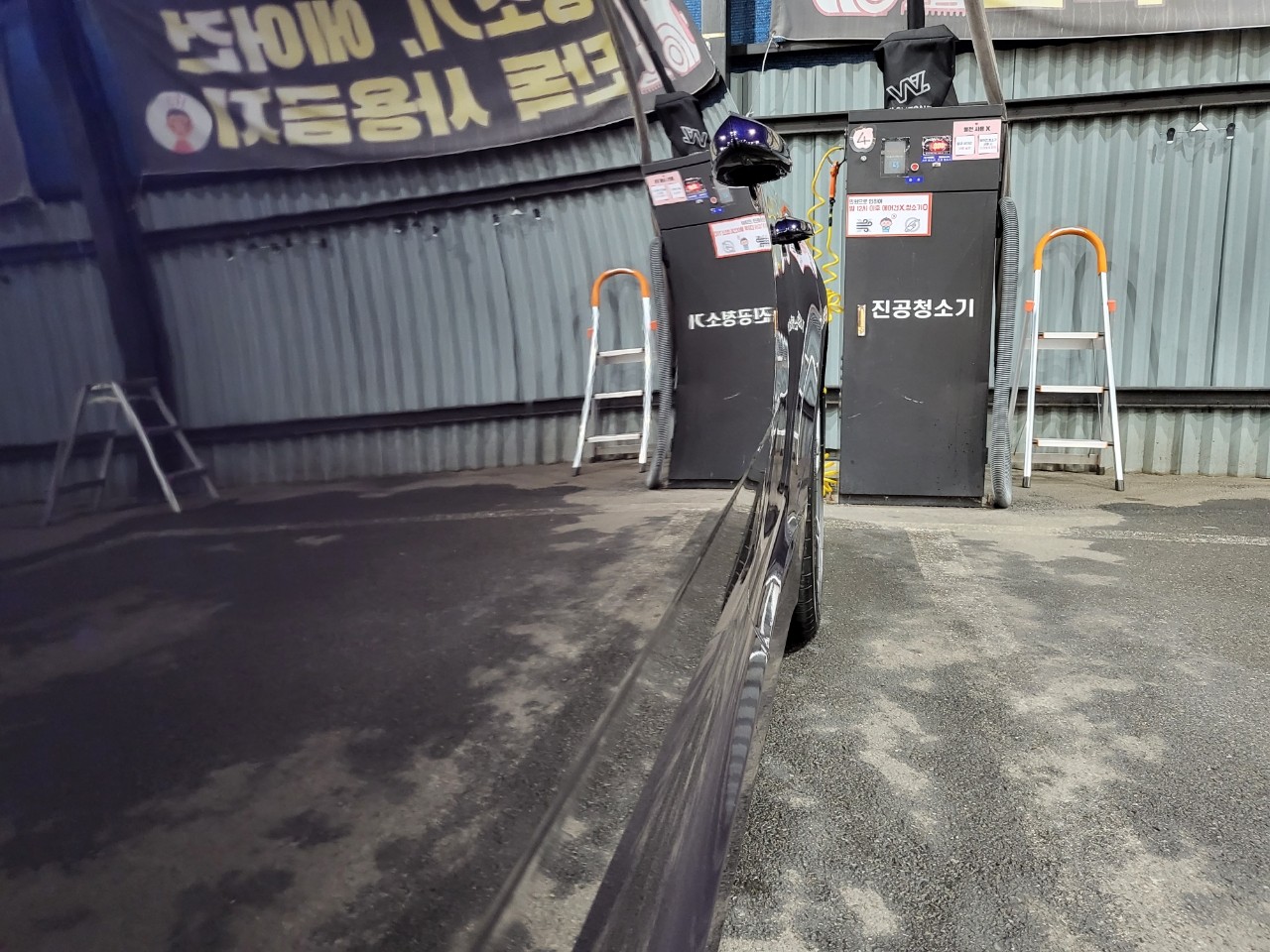 바퀴, 자전거 바퀴, 육상 차량, 타이어이(가) 표시된 사진

자동 생성된 설명