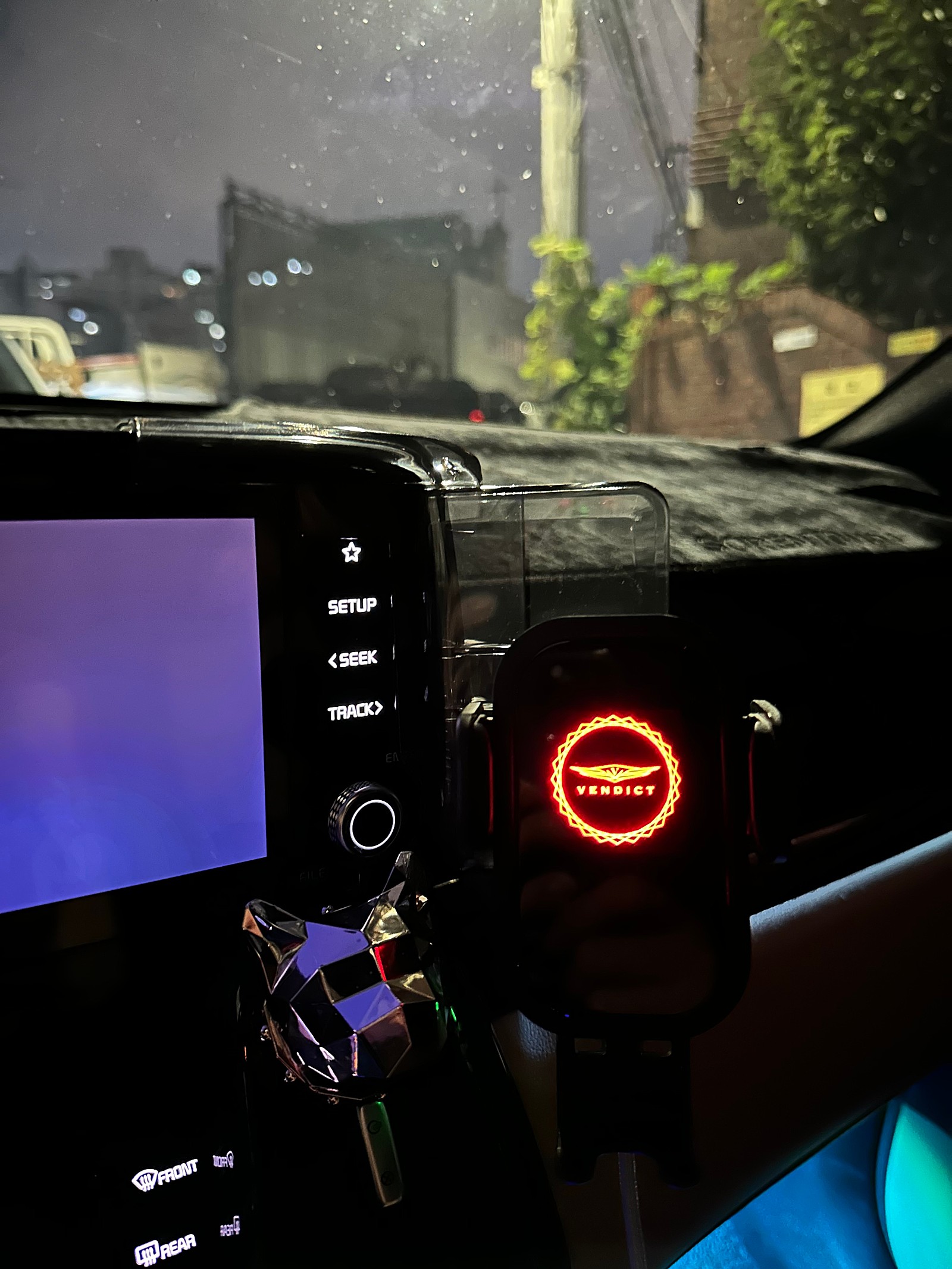 전자제품, 스크린샷, 모니터, 제어판이(가) 표시된 사진
자동 생성된 설명