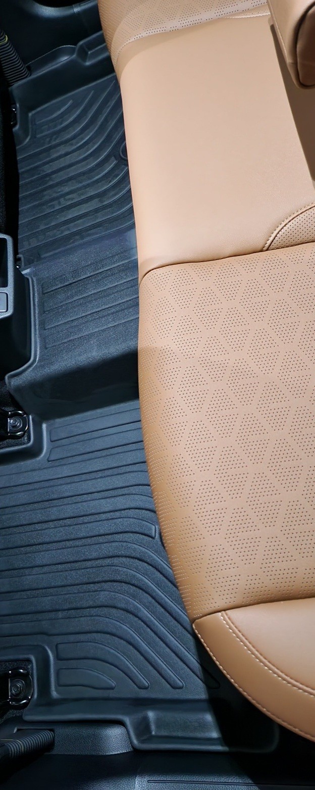 자동차, 카시트, 텍스트, 카시트 커버이(가) 표시된 사진
자동 생성된 설명