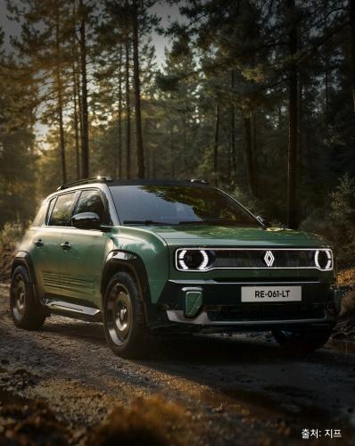 4m급 차체로 네 바퀴 굴려 험로 주파! 르노 4 사반 4x4 콘셉트 지프 어벤저의 ‘악몽’ 될까?