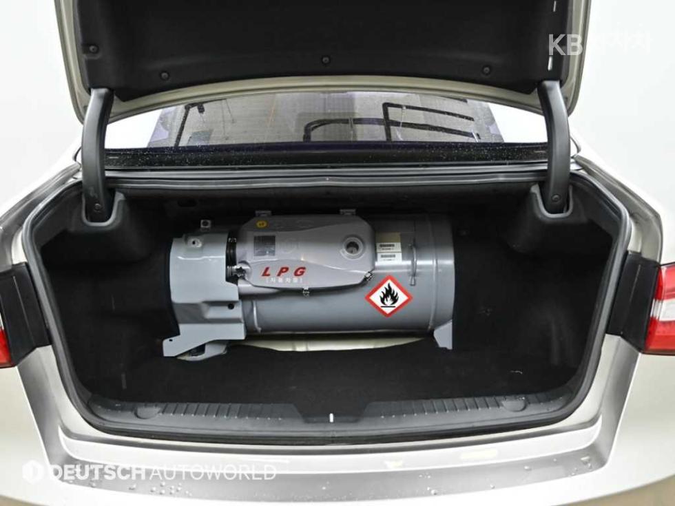 2014 - kia k7
