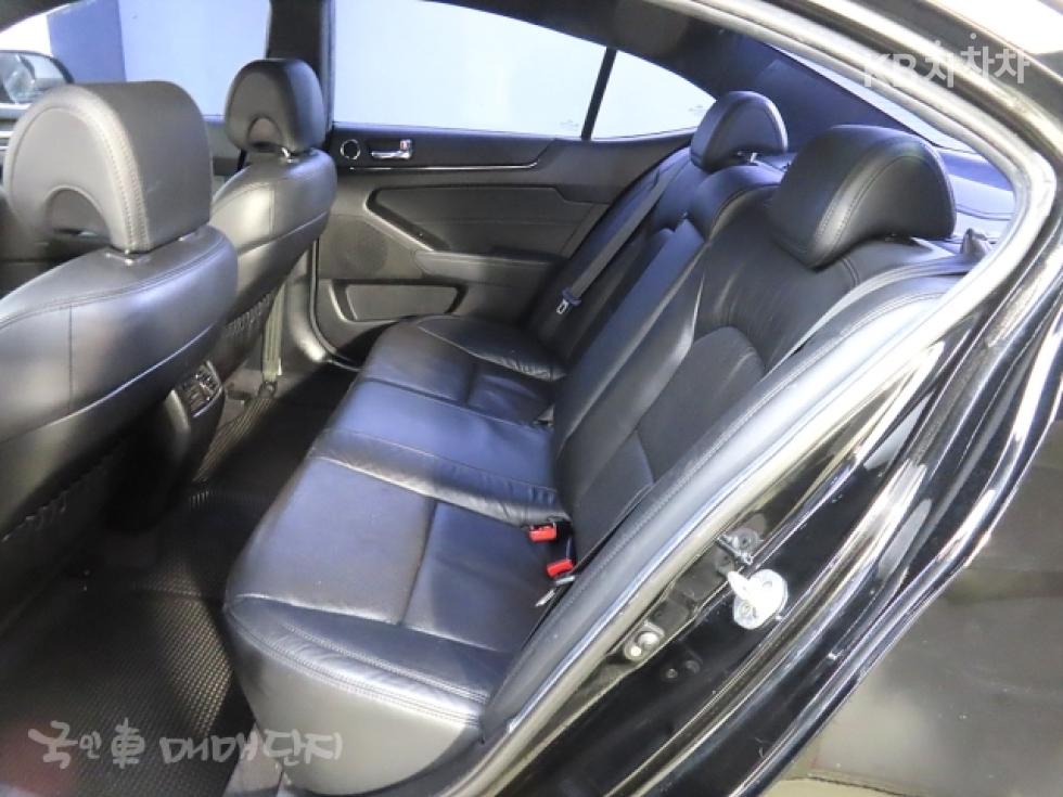 2010 - kia k7