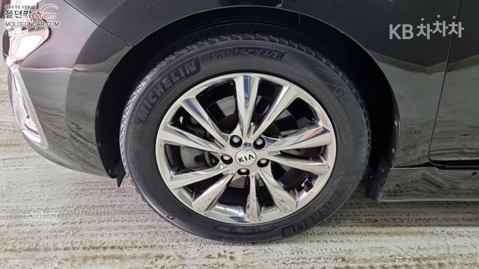 2019 - kia carnival