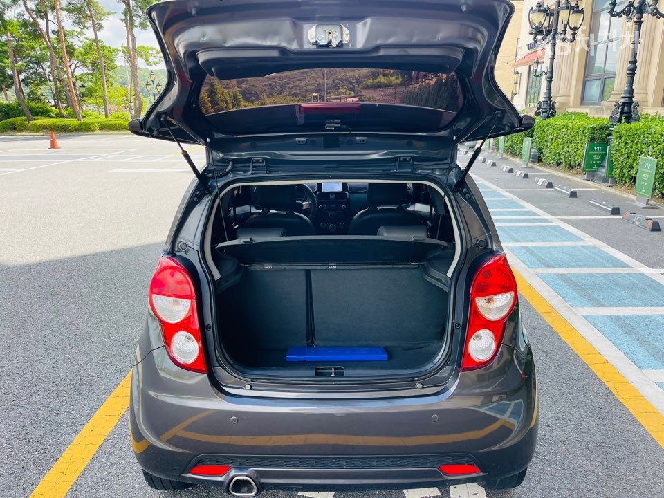 Chevrolet Spark — miniaturë 13