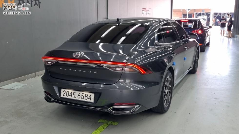 Hyundai Grandeur — miniaturë 2