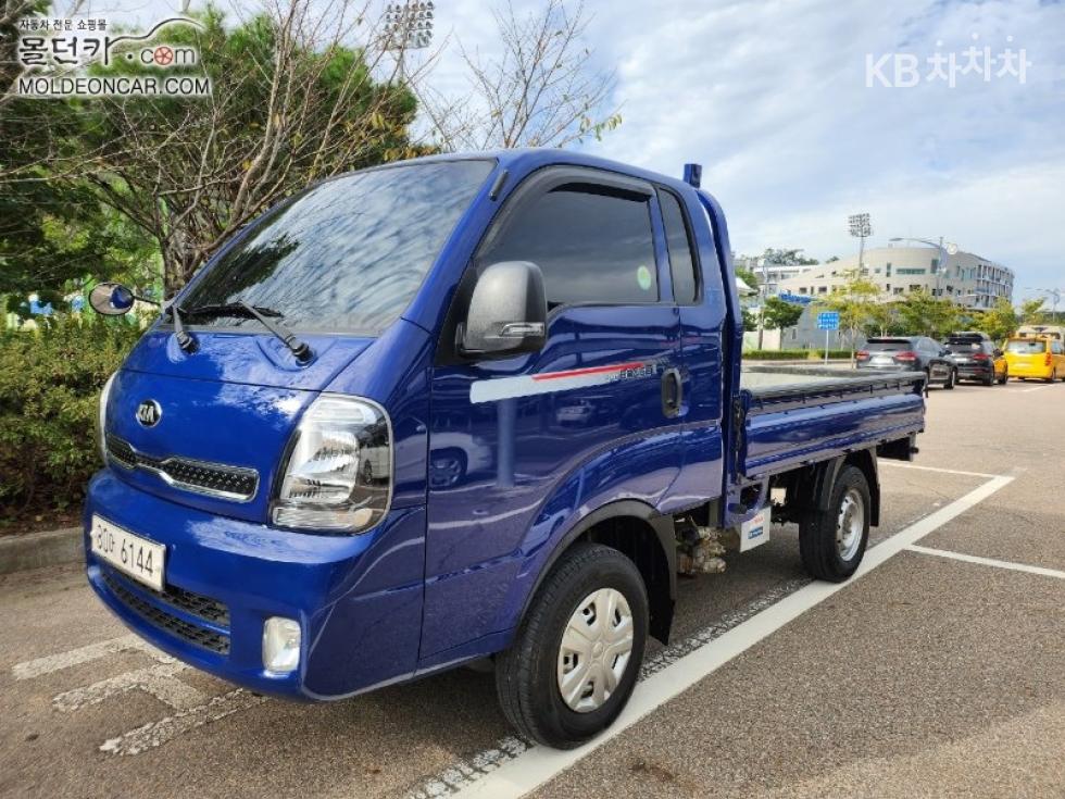 2022 - kia bongo iii