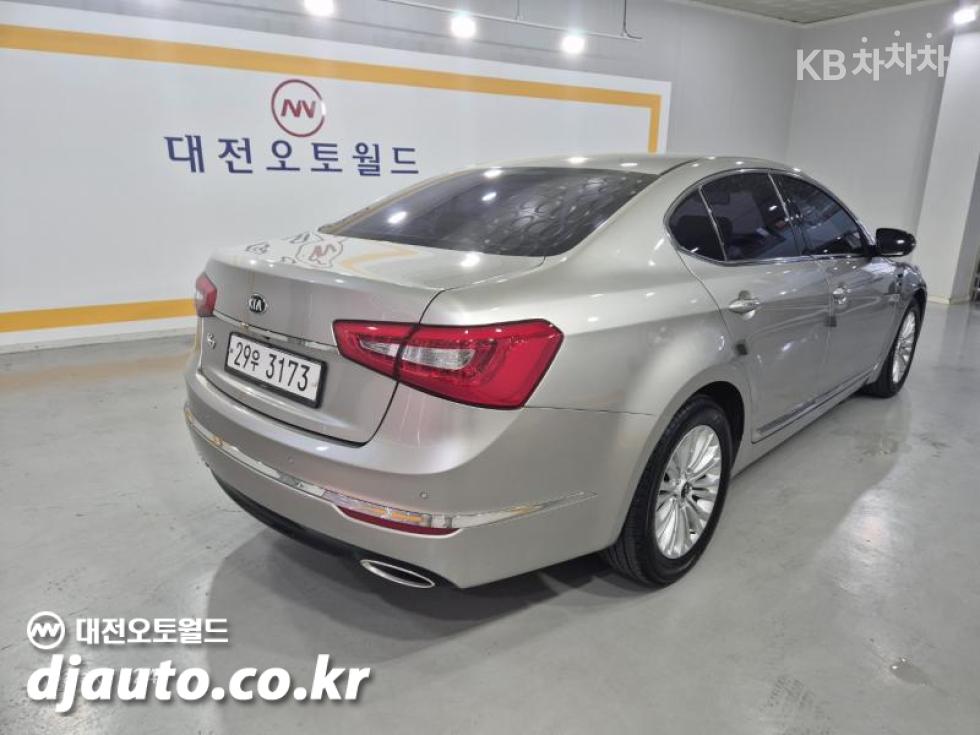 2013 - kia k7