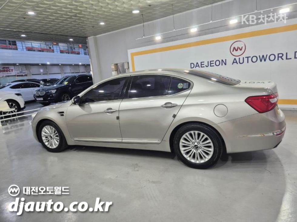 2013 - kia k7