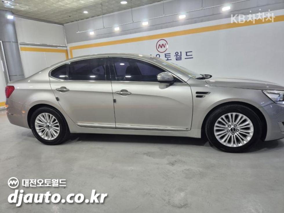 2013 - kia k7