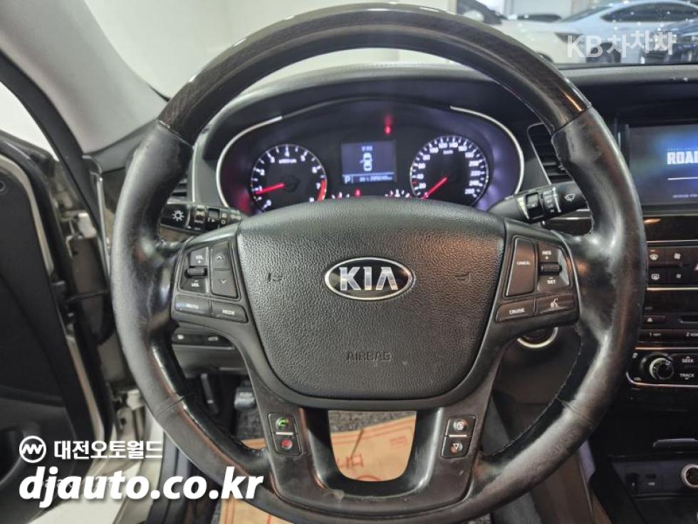 2013 - kia k7