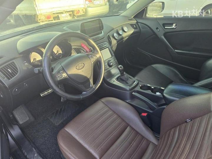 Hyundai Genesis Coupe 200 Turbo RW 7
