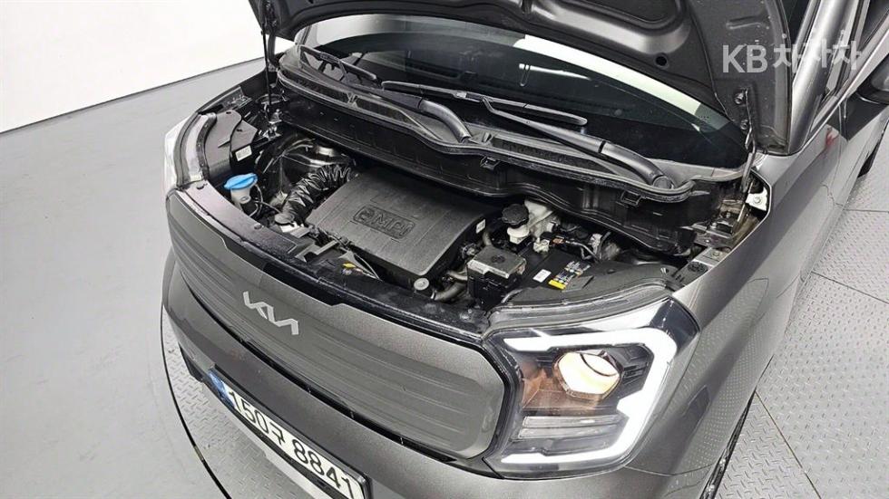 2023 - kia kia
