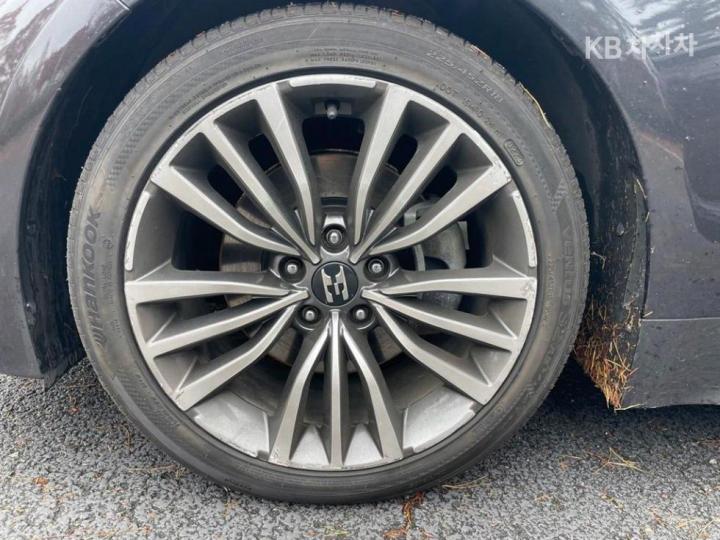 Kia Stinger 2.0 Turbo 2WD Prime 9