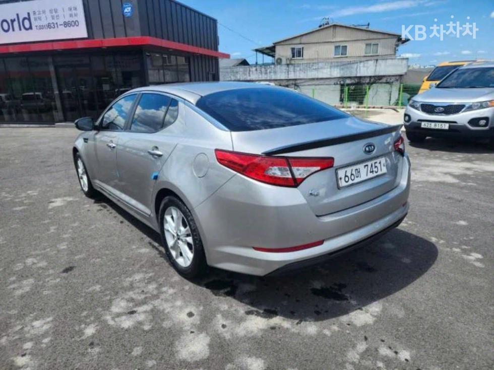 2011 - kia k5