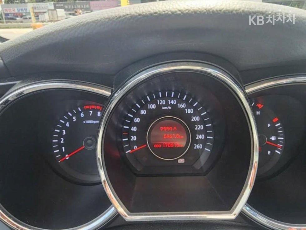 2011 - kia k5