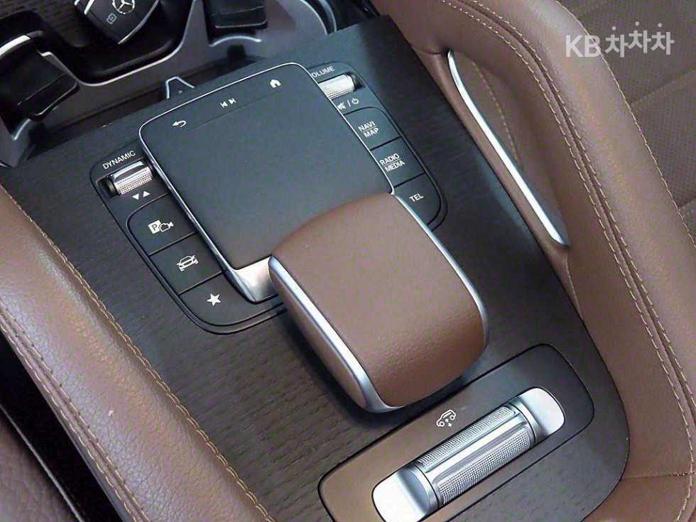 Mercedes-Benz GLE — miniaturë 13