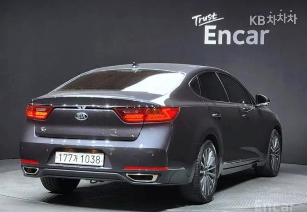 2019 - kia k7