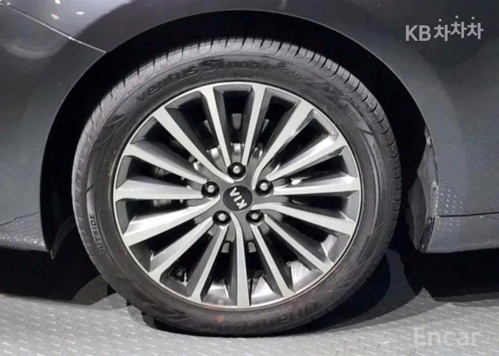 2019 - kia k7