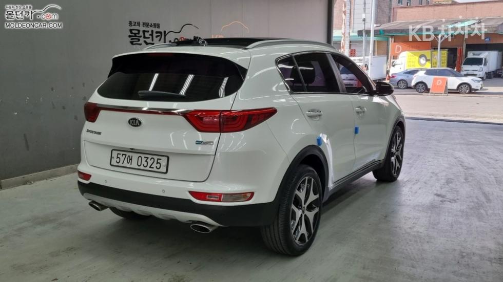 2016 - kia sportage