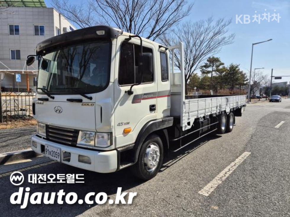 Hyundai Mega Truck