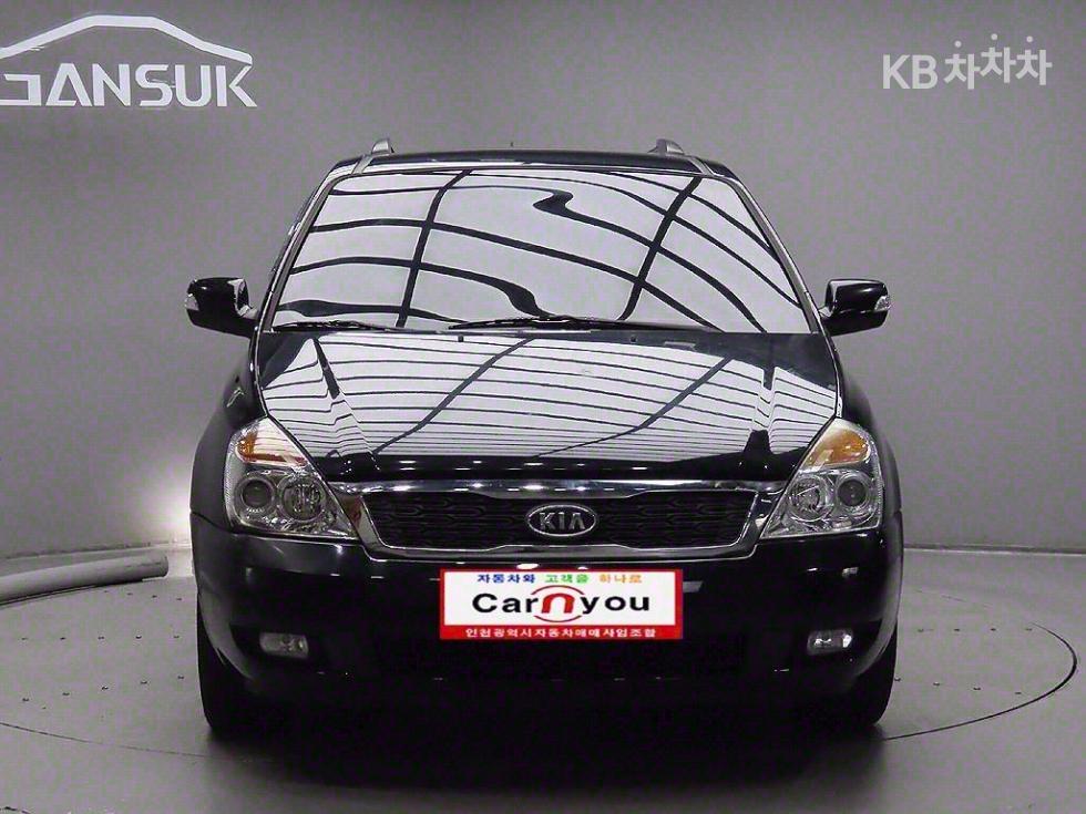 2012 kia carnival
