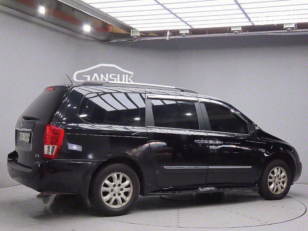 2012 - kia carnival