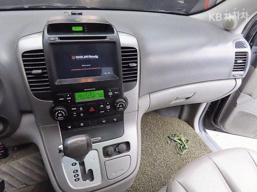 2012 - kia carnival