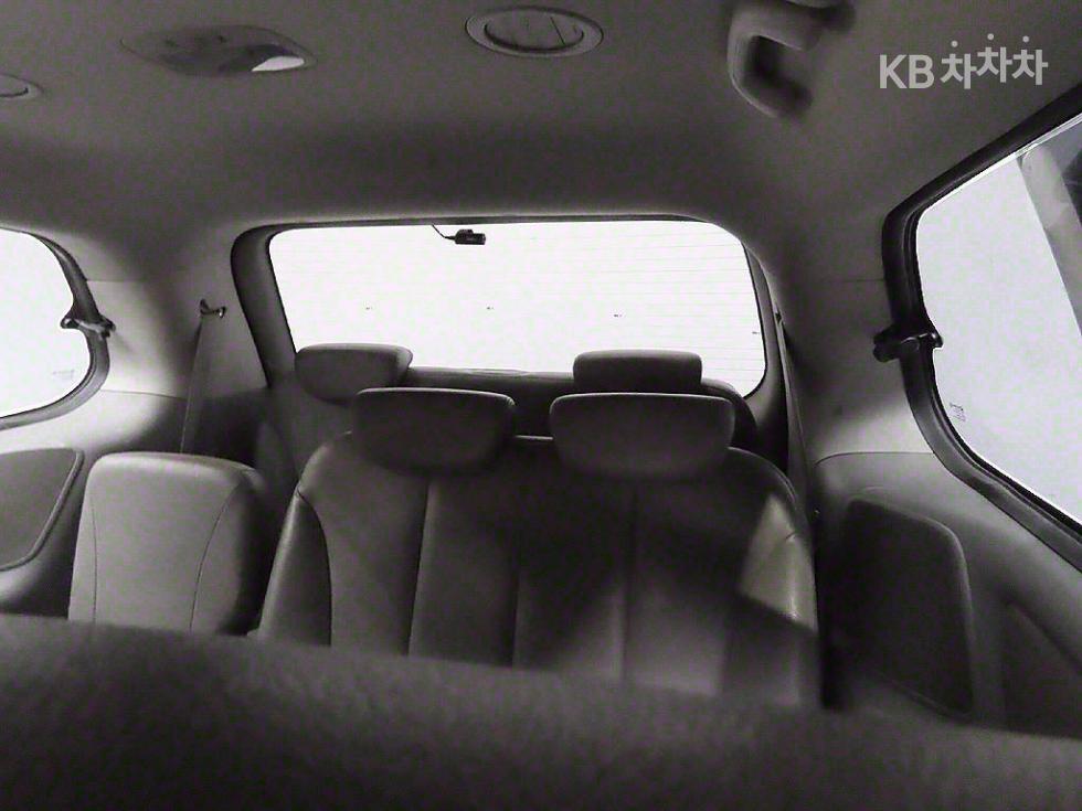 2012 - kia carnival