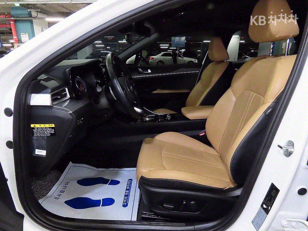 2020 - kia k5