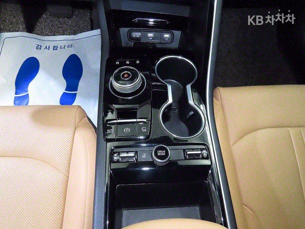 2020 - kia k5