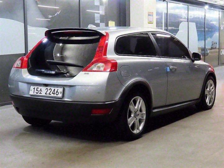 Volvo C30 2.4i 5