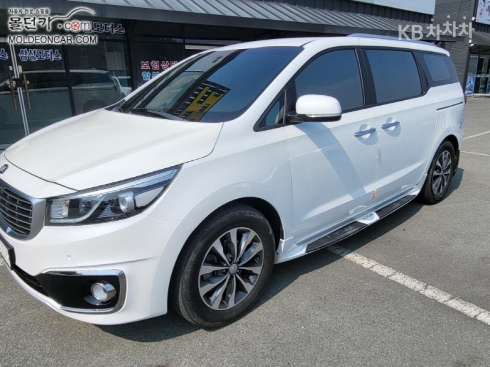 2018 - kia carnival