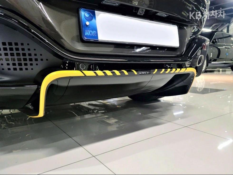 Aston Martin Vantage — miniaturë 20
