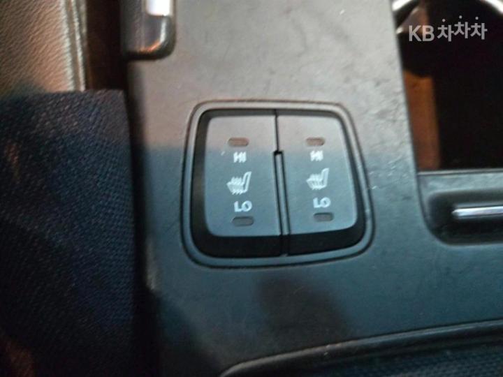 Hyundai Sonata Hybrid 2.0 Premium 9