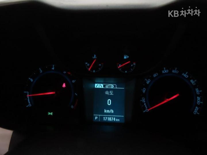 Chevrolet Orlando LTZ Premium 10