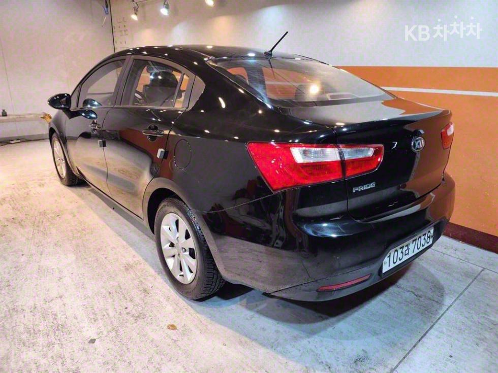 2014 - kia pride