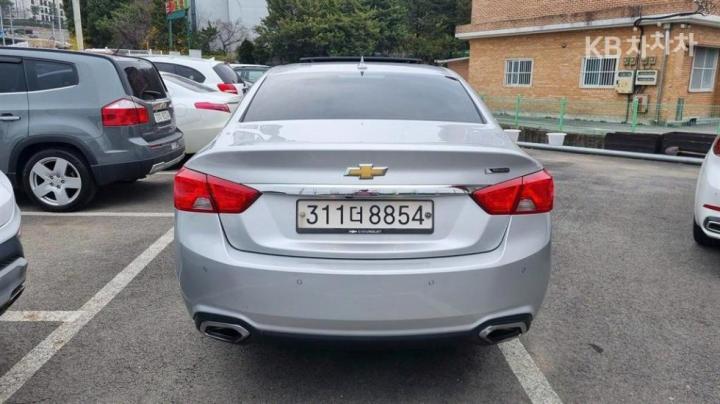 Chevrolet Impala 2.5 Premier 4