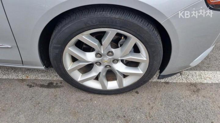 Chevrolet Impala 2.5 Premier 6