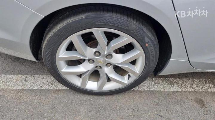 Chevrolet Impala 2.5 Premier 7