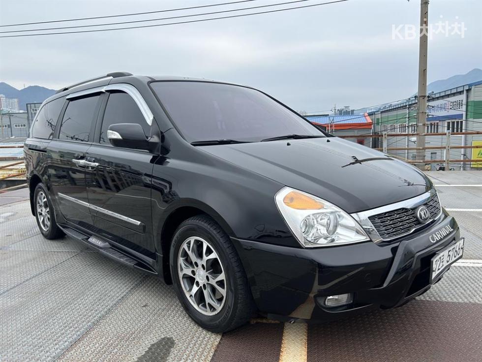 2014 - kia carnival