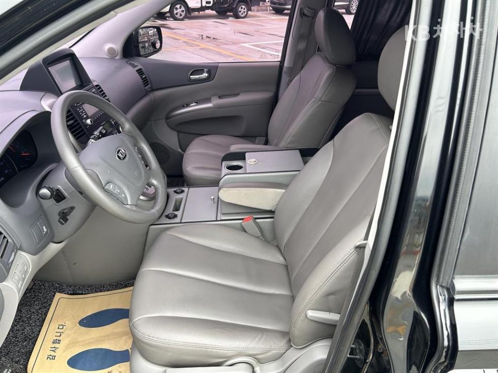 2014 - kia carnival