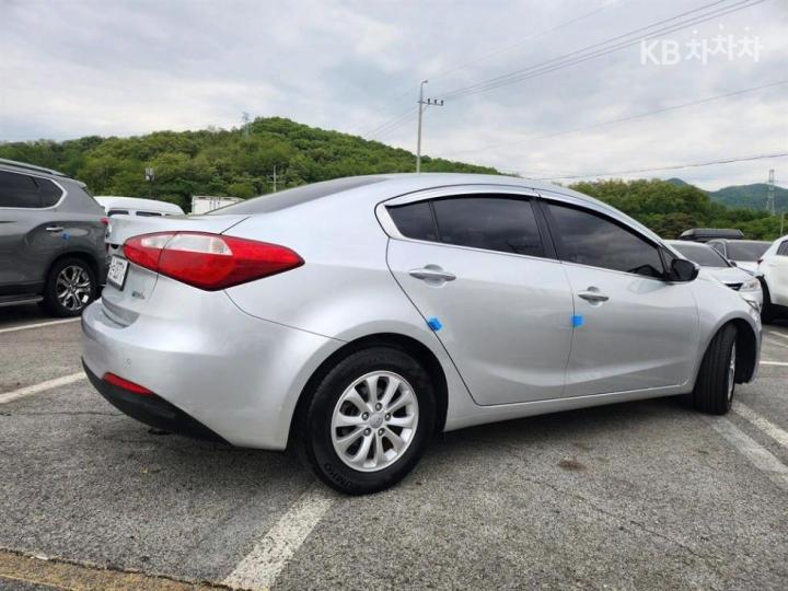 Kia K3 Diesel Luxury 8