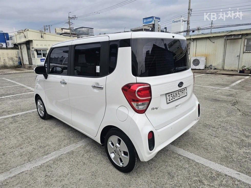 2021 - kia ray