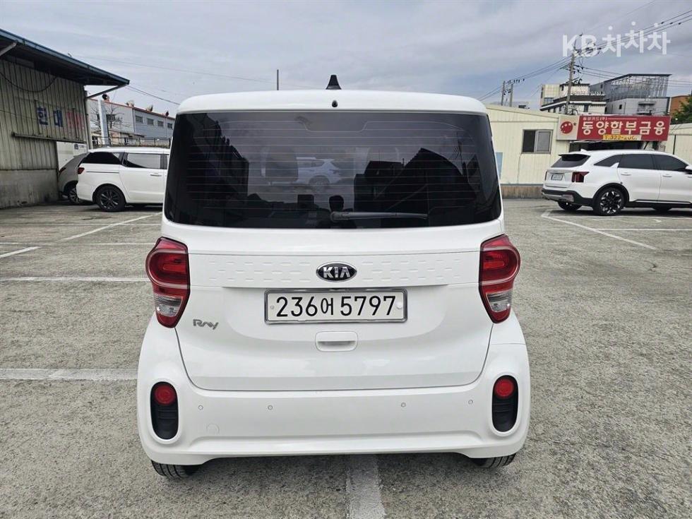 2021 - kia ray