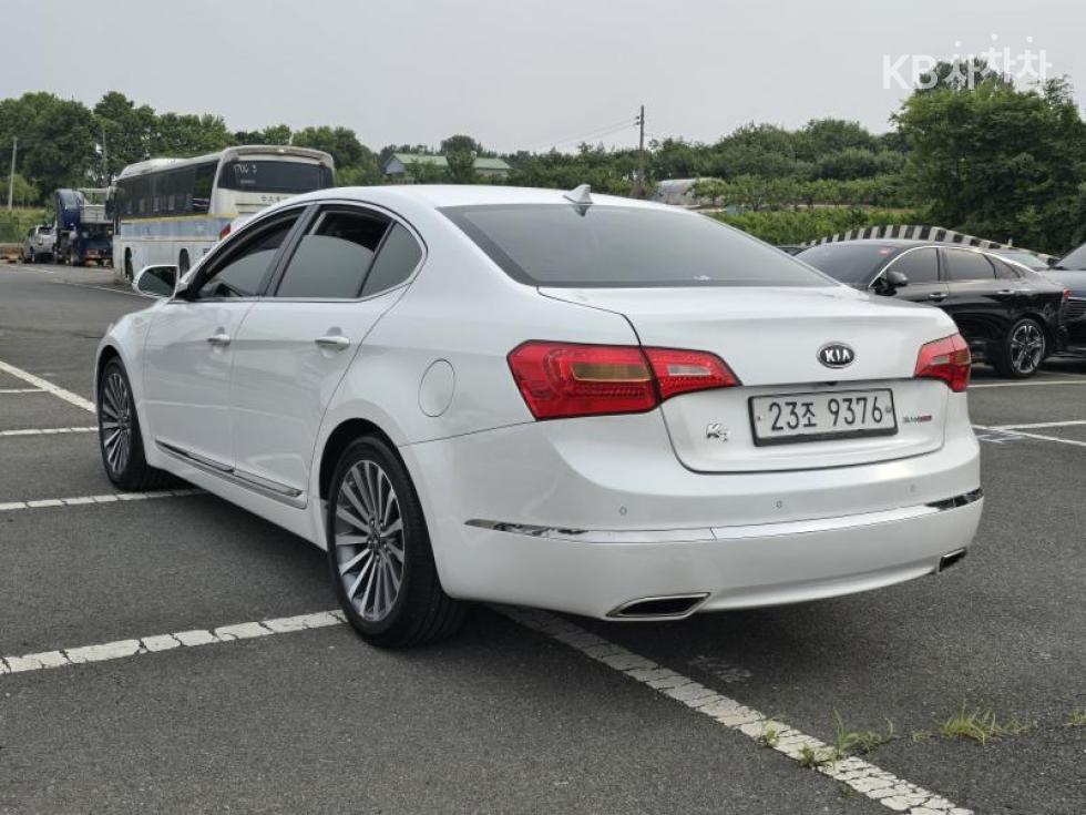 2013 - kia k7