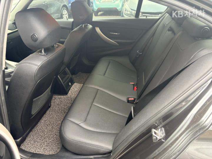 BMW 3 Series New 320d ED Edition F30 10