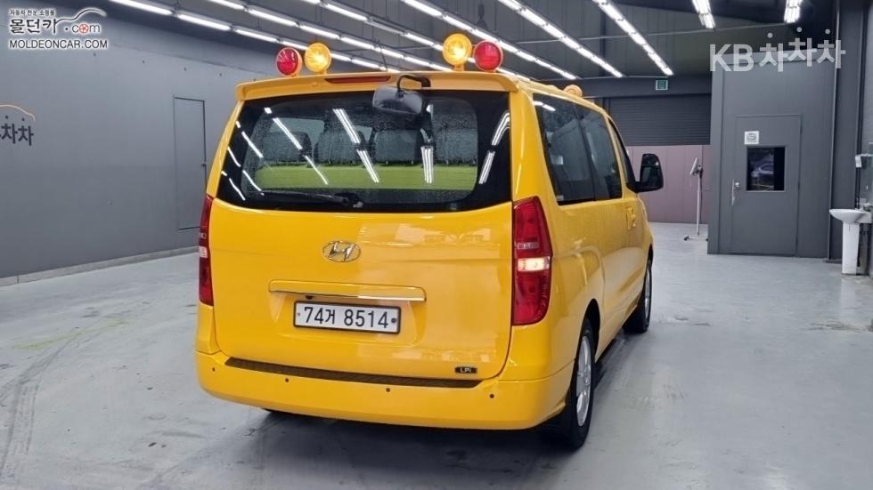 Hyundai Starex — miniaturë 2
